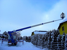 Arbeitsbühne preiswert mieten