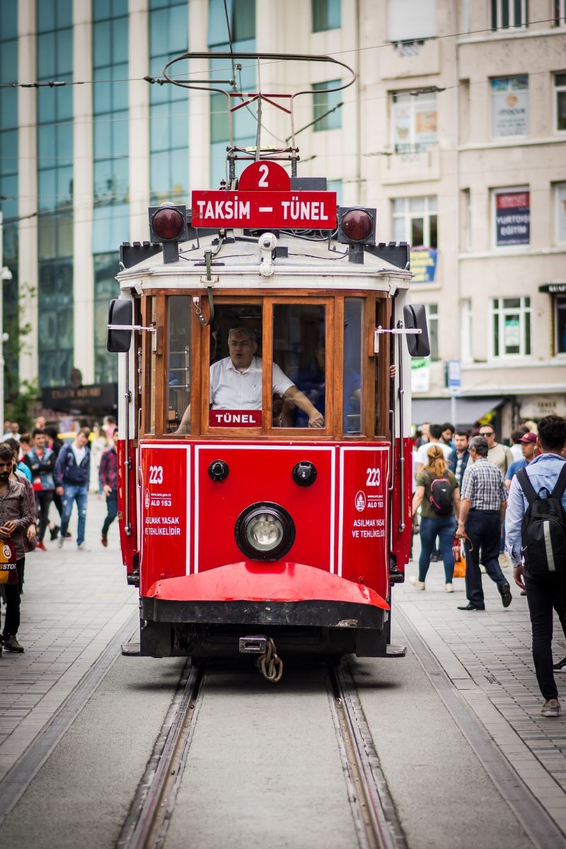 Strassenbahn mieten zur Stadtbesichtigung